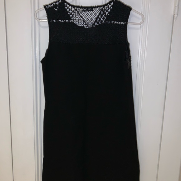 Black dress - Picture 2 of 2